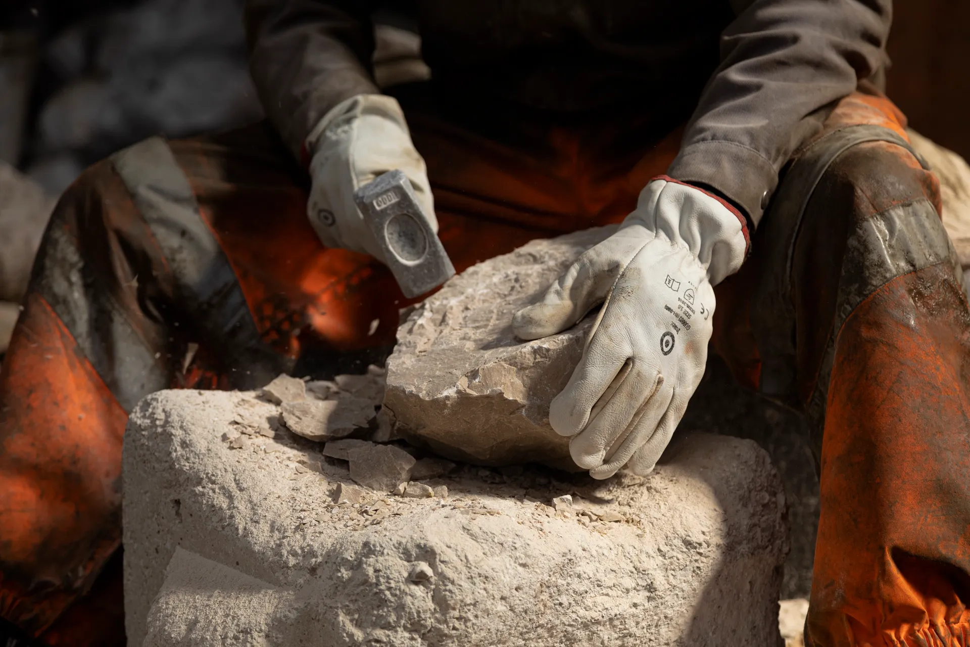 Lavorazione artigianale della pietra